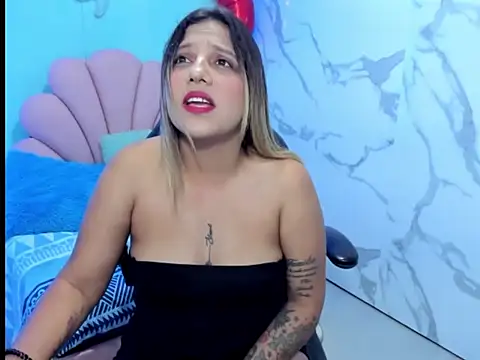 tiana breeze online show from September 20, 2025, 3:11 am