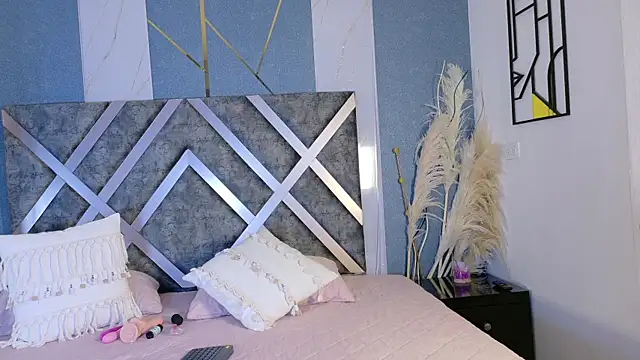 AteneaCox online show from October 2, 2025, 5:11 am