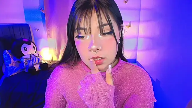 annie-russel online show from September 17, 2025, 11:07 pm