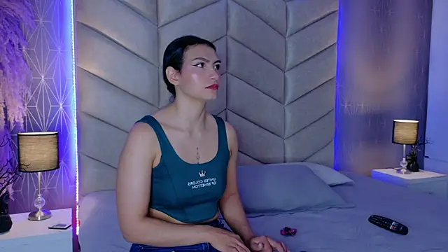 samiradoll online show from September 27, 2025, 2:39 am