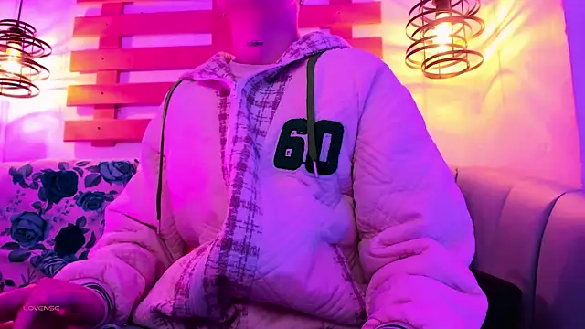 ArianaSantana online show from October 3, 2025, 12:39 pm