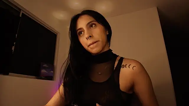 violethun  online show from October 1, 2025, 3:33 am