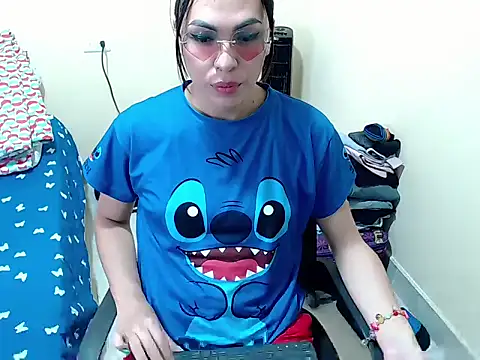 missblu online show from November 3, 2025, 8:12 pm