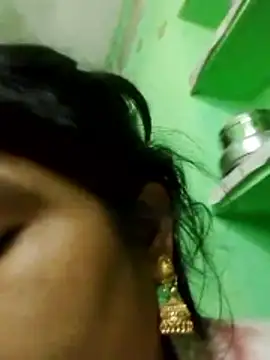 Snapshot of Rashili_jaan chatting on November 10, 2025, 8:47 pm Rashili jaan online show from November 10, 2025, 8:47 pm