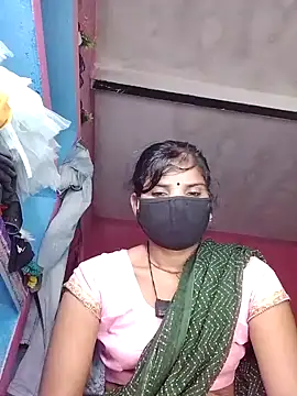 Snapshot of Rashili_jaan chatting on October 12, 2025, 10:33 pm Rashili jaan online show from October 12, 2025, 10:33 pm