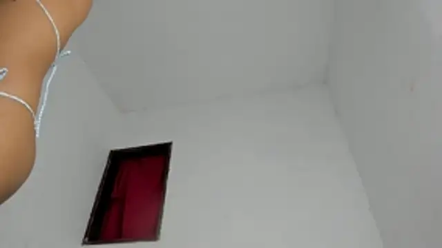 calliedemon  online show from August 5, 2026, 2:05 am