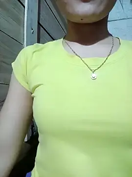 LucyyLy online show from September 9, 2025, 11:47 pm