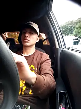 DebutingPathway online show from November 30, 2025, 12:28 pm