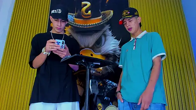 Dante Brown1  online show from November 16, 2025, 8:46 pm