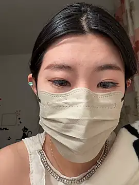 Lulu125216 online show from March 7, 2026, 6:02 pm