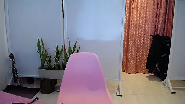 Snapshot of Manuela_lara_ chatting on November 10, 2025, 1:38 pm Manuela lara online show from November 10, 2025, 1:38 pm