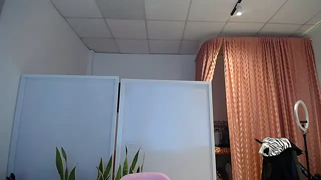 Snapshot of Manuela_lara_ chatting on November 27, 2025, 3:34 pm Manuela lara online show from November 27, 2025, 3:34 pm