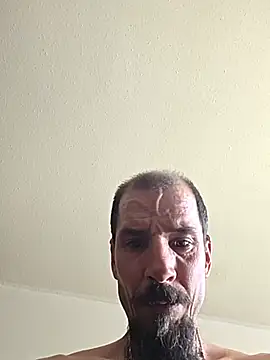 Ti-Pig online show from June 1, 2026, 6:29 pm