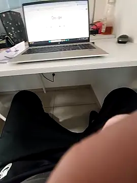 Snapshot of hpp66 chatting on October 9, 2025, 3:56 pm hpp66 online show from October 9, 2025, 3:56 pm