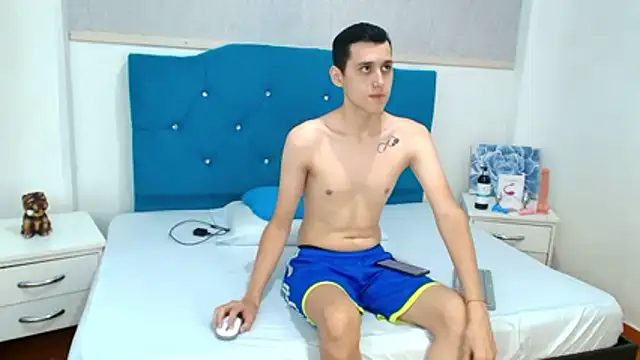 LuigiMarchetti online show from January 9, 2026, 7:32 pm