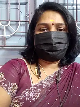 Snapshot of Tamil_Azhaghi25 chatting on July 4, 2026, 6:34 pm Tamil Azhaghi25 online show from July 4, 2026, 6:34 pm