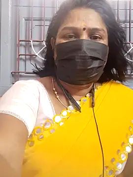Snapshot of Tamil_Azhaghi25 chatting on June 18, 2026, 11:37 am Tamil Azhaghi25 online show from June 18, 2026, 11:37 am