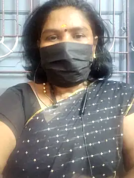Snapshot of Tamil_Azhaghi25 chatting on June 11, 2026, 5:32 pm Tamil Azhaghi25 online show from June 11, 2026, 5:32 pm