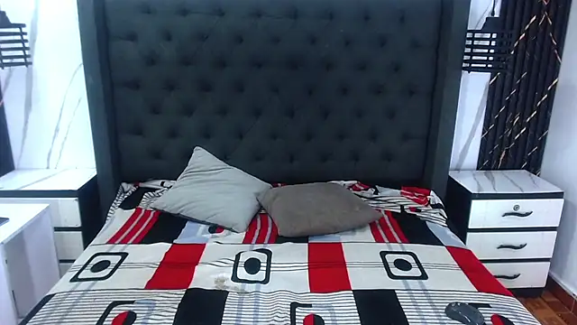 aston xvera online show from September 18, 2025, 4:04 am