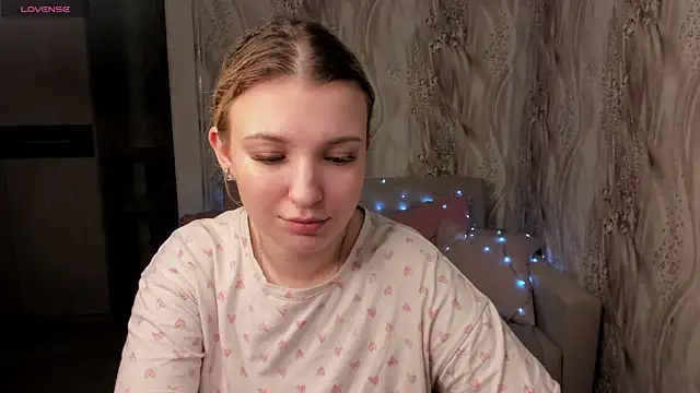 MilinaMorris online show from June 4, 2026, 2:44 pm