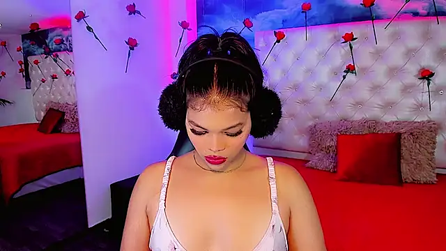 Valeria Swett  online show from February 17, 2026, 9:01 pm