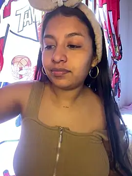 Snapshot of _Chloe_Smith chatting on April 21, 2026, 5:08 pm Chloe Smith online show from April 21, 2026, 5:08 pm