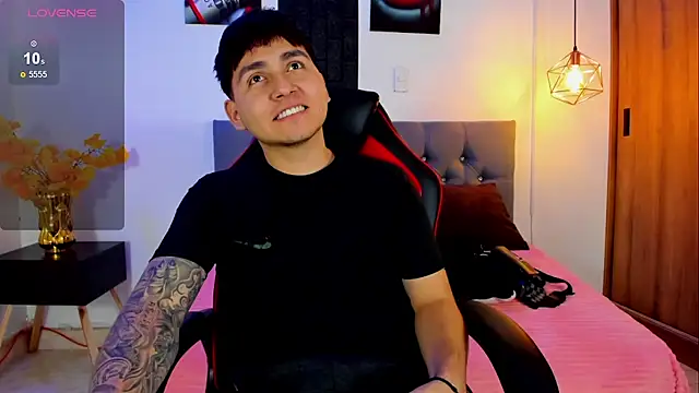 Nicolas James Sc online show from September 25, 2025, 4:57 pm