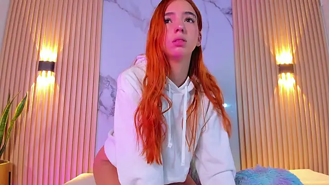 Snapshot of Alana_333 chatting on November 10, 2025, 12:32 pm Alana 333 online show from November 10, 2025, 12:32 pm