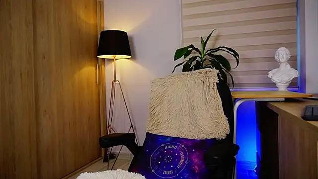 Erick Thompsonx online show from November 27, 2025, 8:53 pm