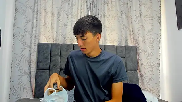 Maikol Ortiz online show from December 2, 2025, 12:29 pm