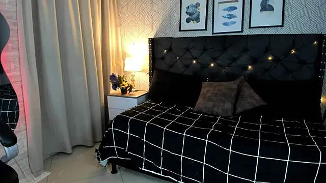 sophie  blare online show from February 13, 2026, 7:14 pm