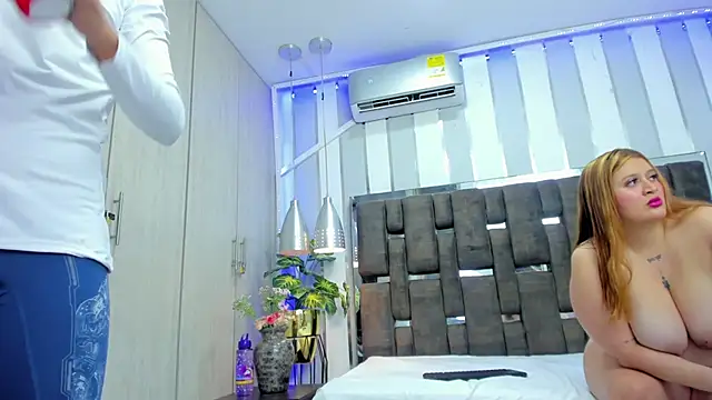 Snapshot of BriannaBBW chatting on October 3, 2025, 4:58 am BriannaBBW online show from October 3, 2025, 4:58 am