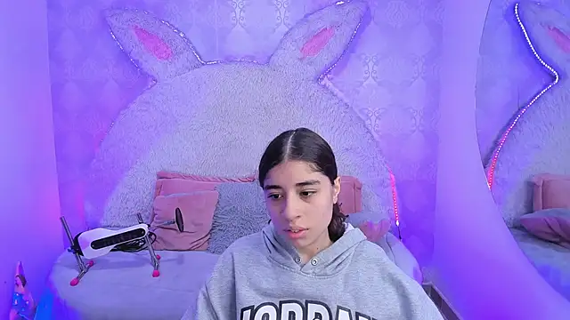 Gaby louse online show from April 11, 2026, 7:17 pm