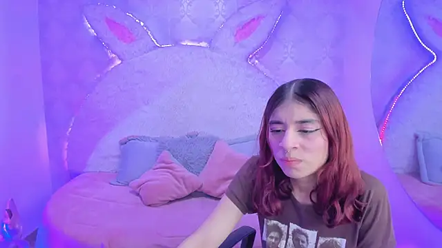 Snapshot of Gaby_louse chatting on February 21, 2026, 8:00 pm Gaby louse online show from February 21, 2026, 8:00 pm