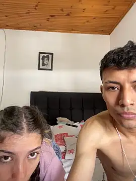 coupledesire18 online show from October 12, 2025, 5:14 pm