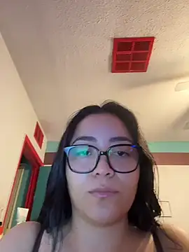 Snapshot of MyHoneyFrida chatting on July 21, 2026, 4:03 am MyHoneyFrida online show from July 21, 2026, 4:03 am