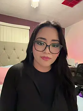 Snapshot of MyHoneyFrida chatting on November 29, 2025, 6:24 am MyHoneyFrida online show from November 29, 2025, 6:24 am