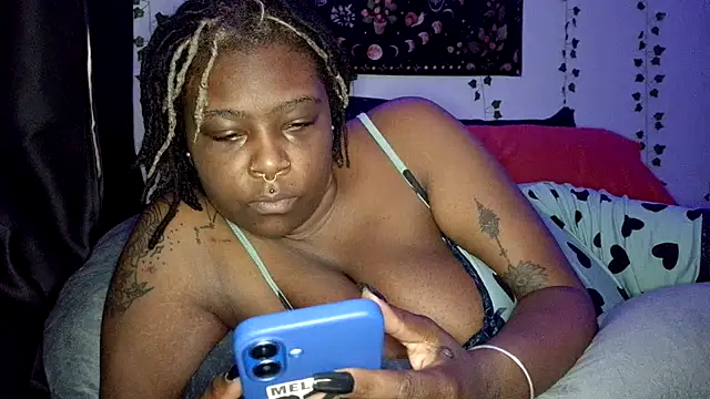 Snapshot of mistressnelle chatting on July 11, 2026, 2:12 am mistressnelle online show from July 11, 2026, 2:12 am