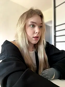 elliss  online show from October 1, 2025, 8:08 am