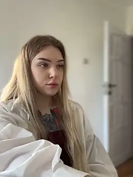 elliss  online show from September 24, 2025, 9:05 am