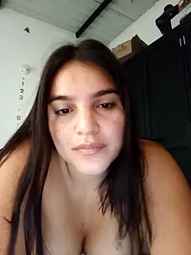 chloe 90 online show from October 5, 2025, 10:00 pm