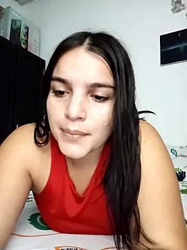 chloe 90 online show from October 14, 2025, 11:36 pm