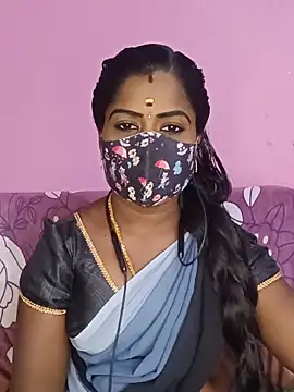 Snapshot of tamilammukuttyy chatting on May 18, 2026, 9:14 am tamilammukuttyy online show from May 18, 2026, 9:14 am