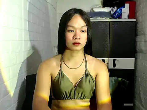 yourstripCy online show from October 14, 2025, 7:42 am