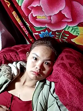 xinhxinhcute online show from December 3, 2025, 11:25 pm