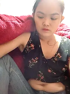 xinhxinhcute online show from November 13, 2025, 7:45 am