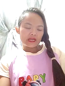 xinhxinhcute online show from October 8, 2025, 3:08 am