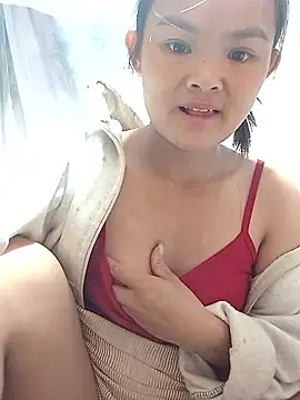 xinhxinhcute online show from October 25, 2025, 12:43 am