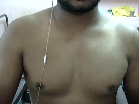 x boyy x online show from October 7, 2025, 4:13 am