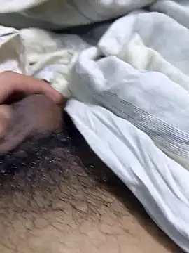 Bangladeshi Big male online show from November 15, 2025, 7:07 pm